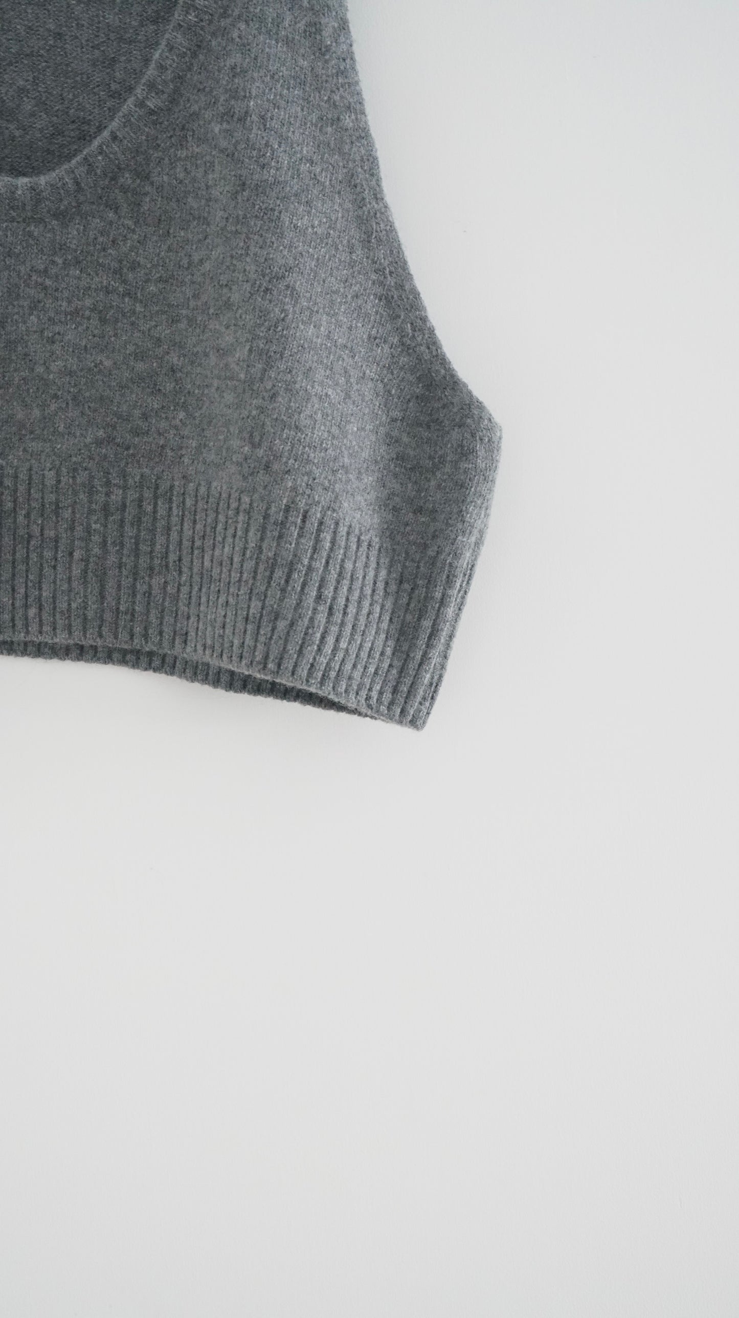oversized knit vest in cool grey ( pre-order )