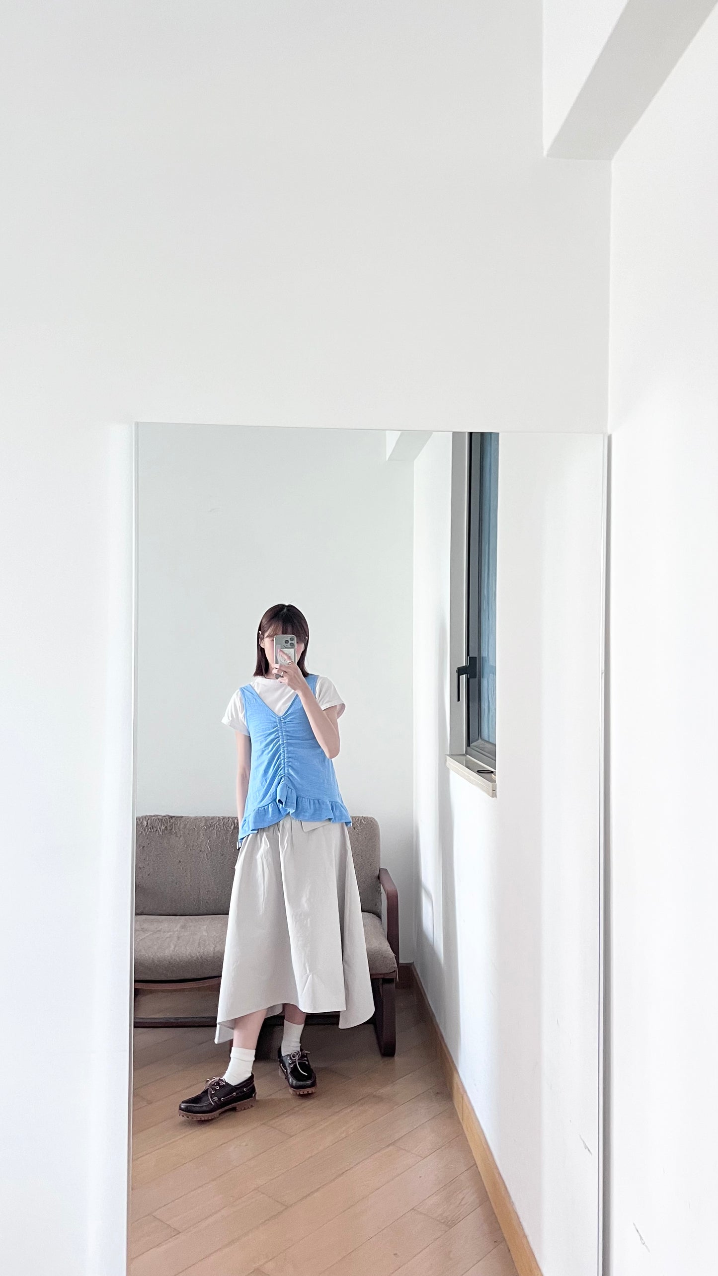ruffle v-neck tank top in blue