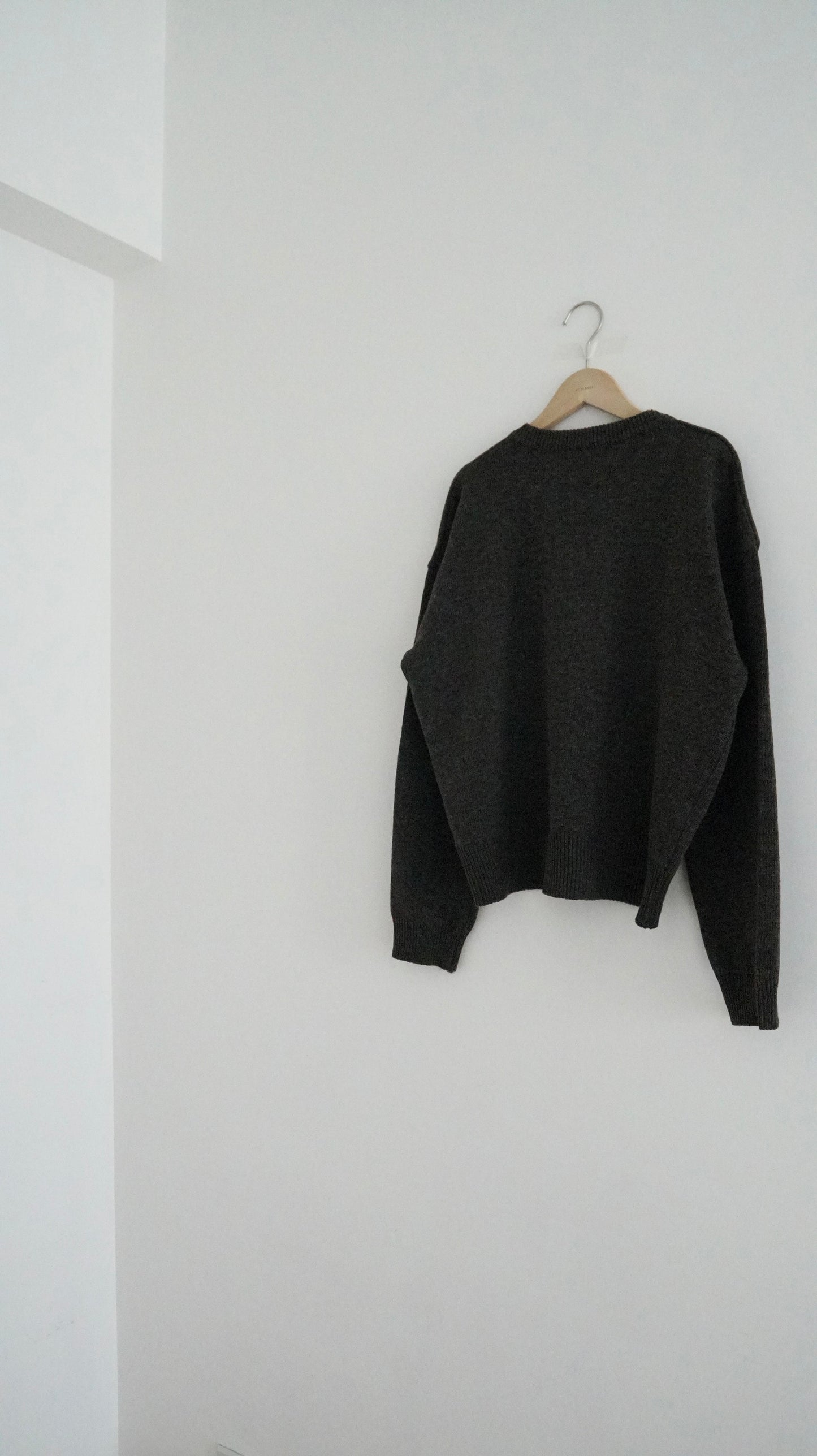 v-neck cashmere knit top in choco (must-have) ( pre-order )