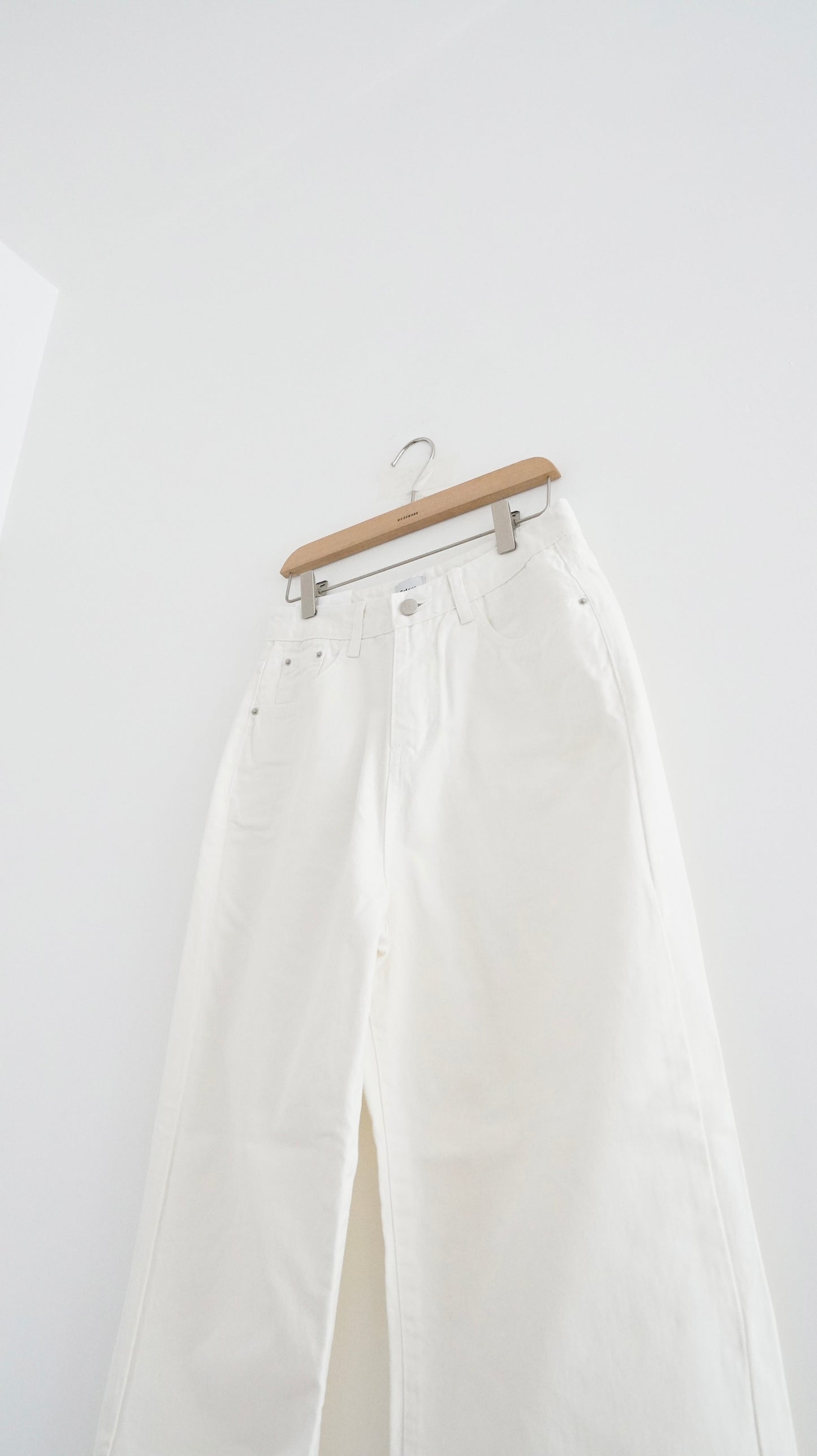 straight leg pants in white