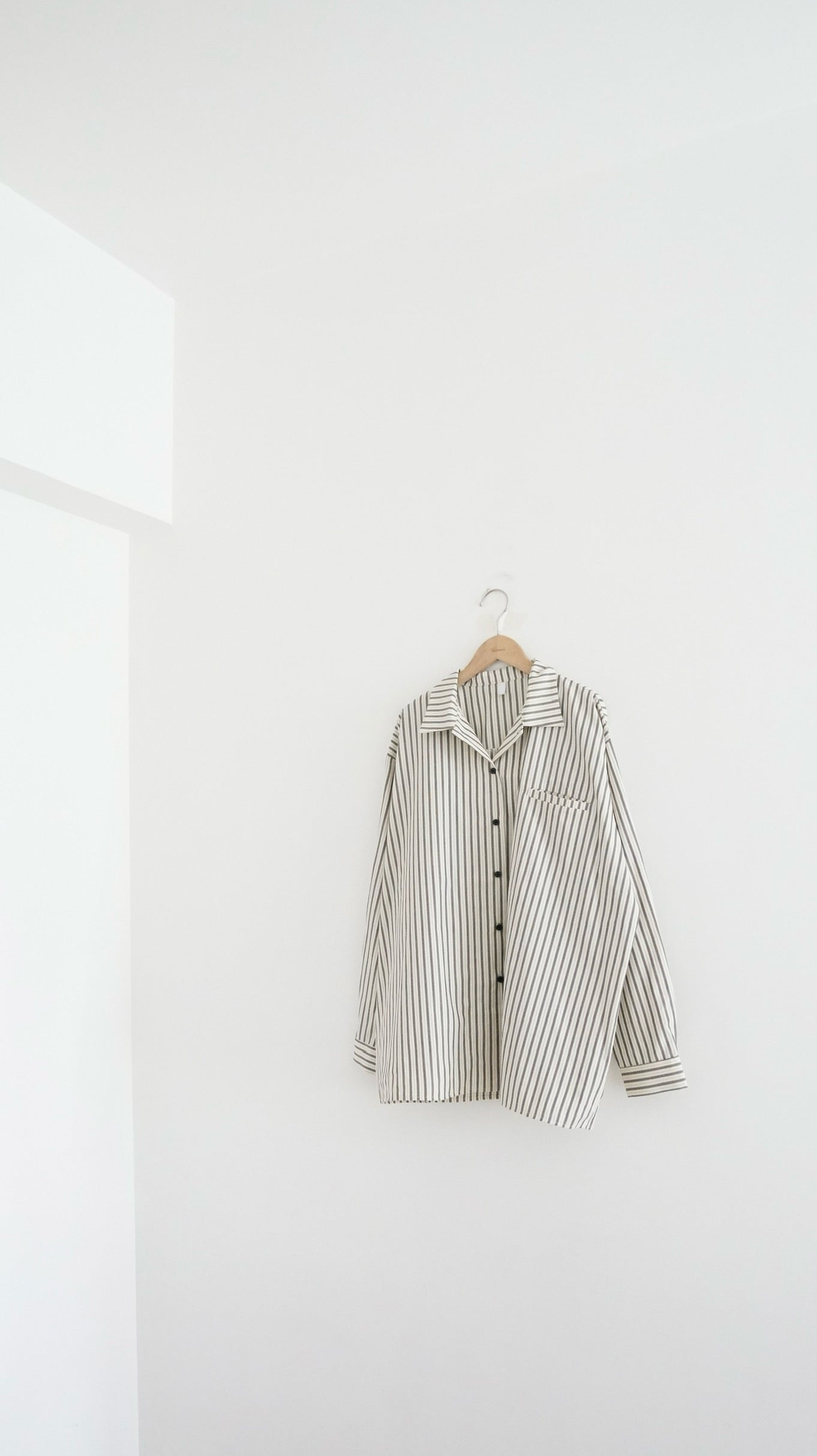 90s vintage off shoulder striped shirt in brown cream (pre-order)