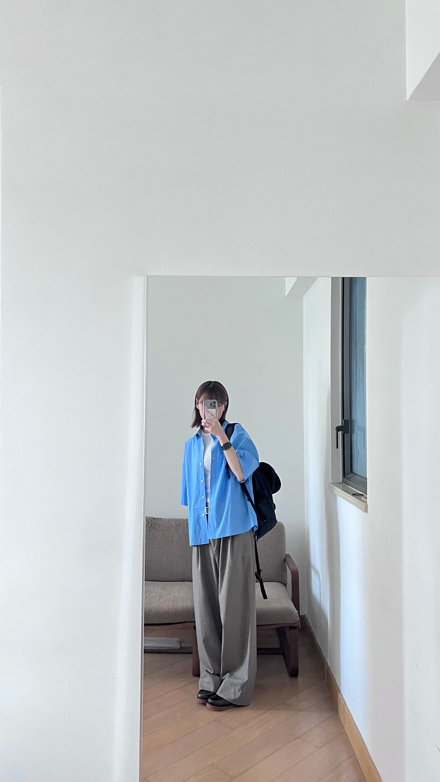 middle sleeve shirt in blue
