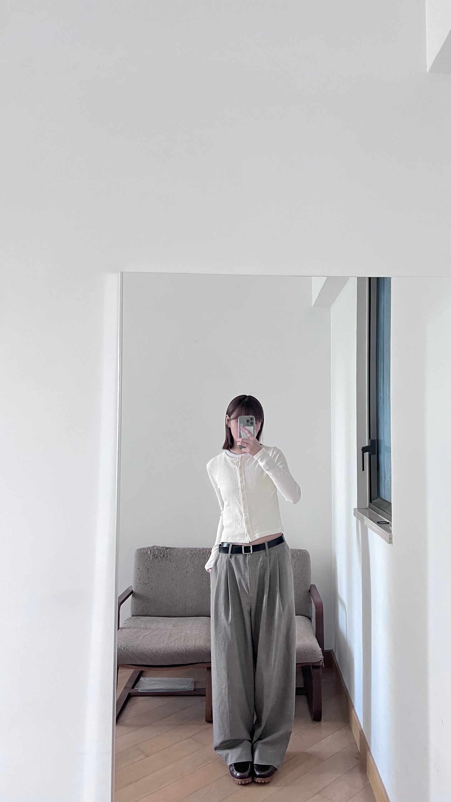 slim cut cardigan in ivory
