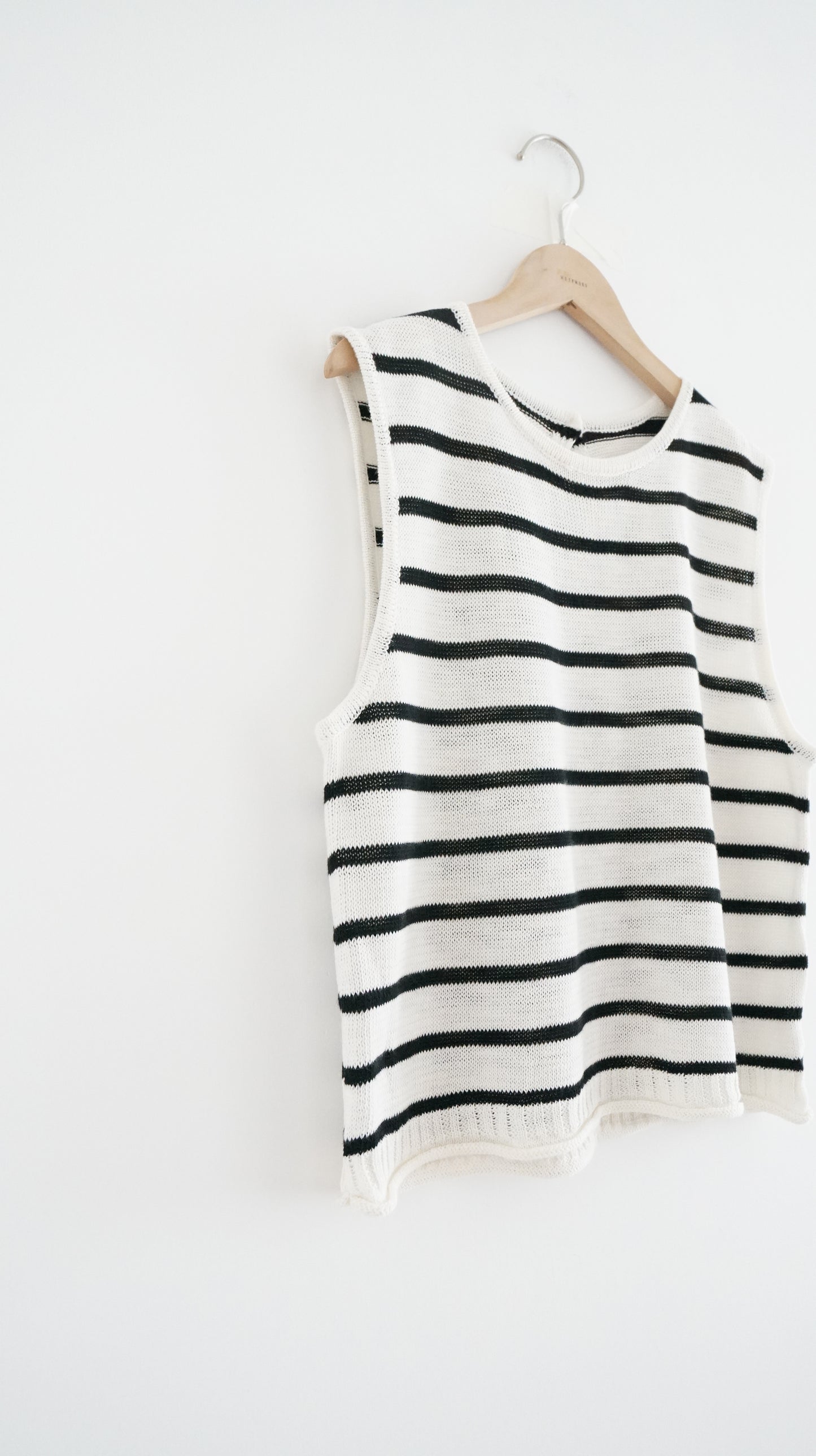 back side button linen vest in ivory (pre-order)