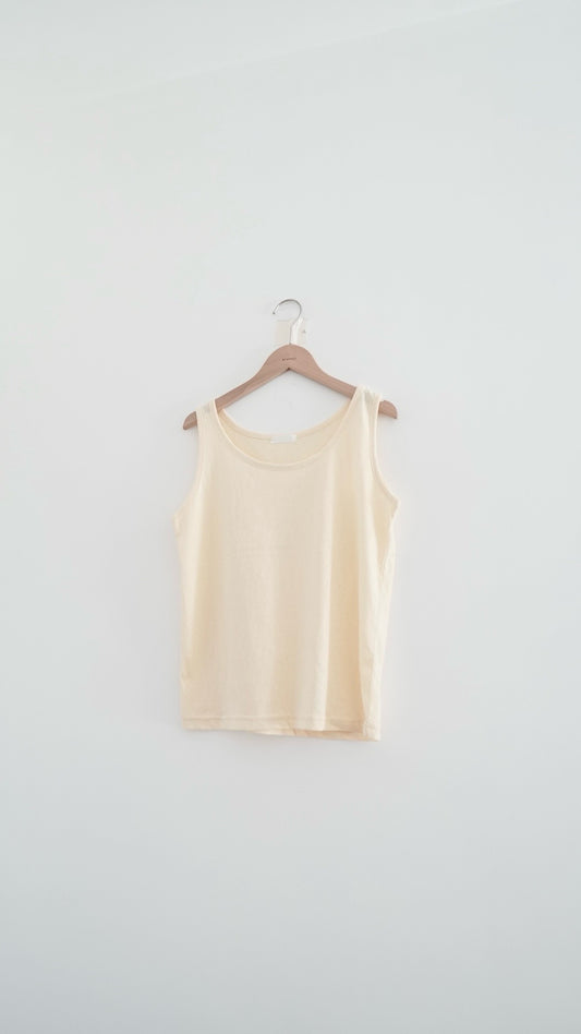 rom layering vest in light yellow (pre-order)
