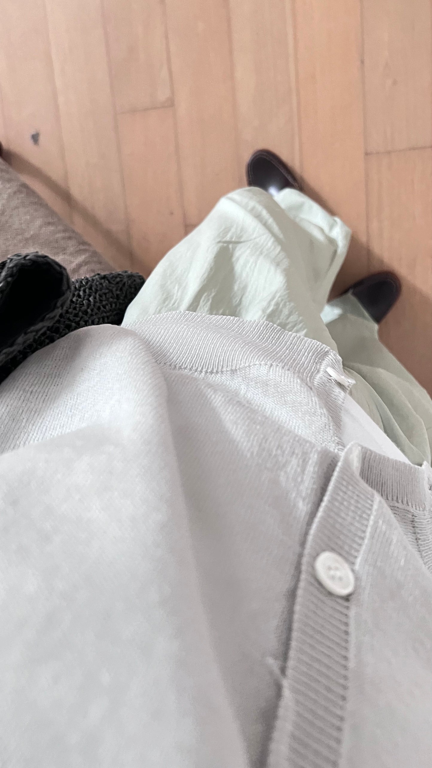 silken pleated tailored trousers in light green