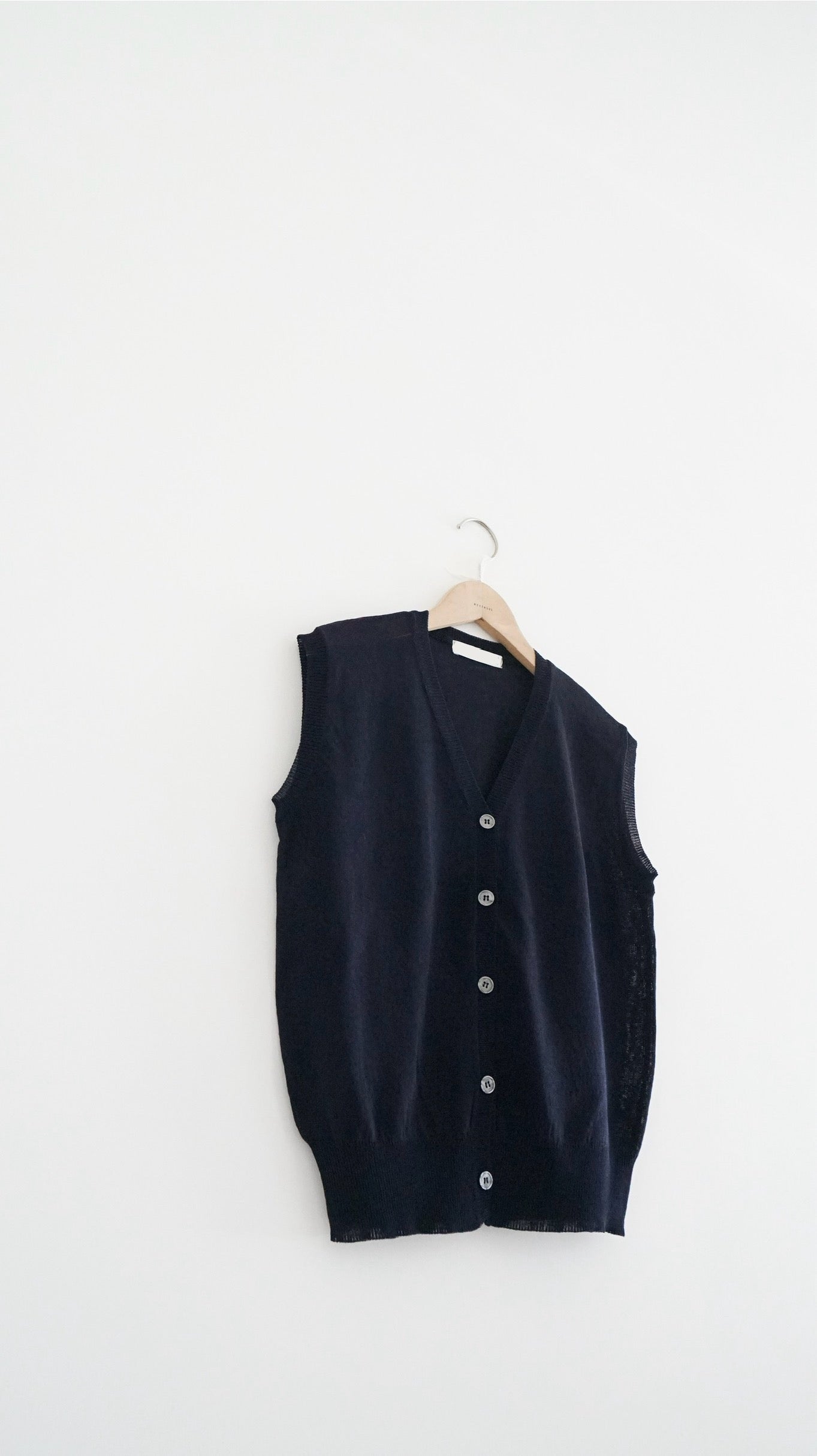 classic sheer knit vest in navy (pre-order)