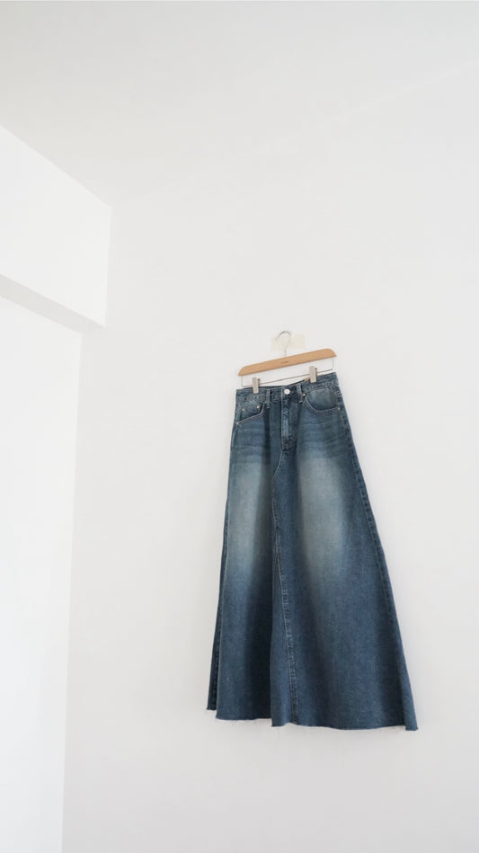 Marais denim long skirt (pre-order)
