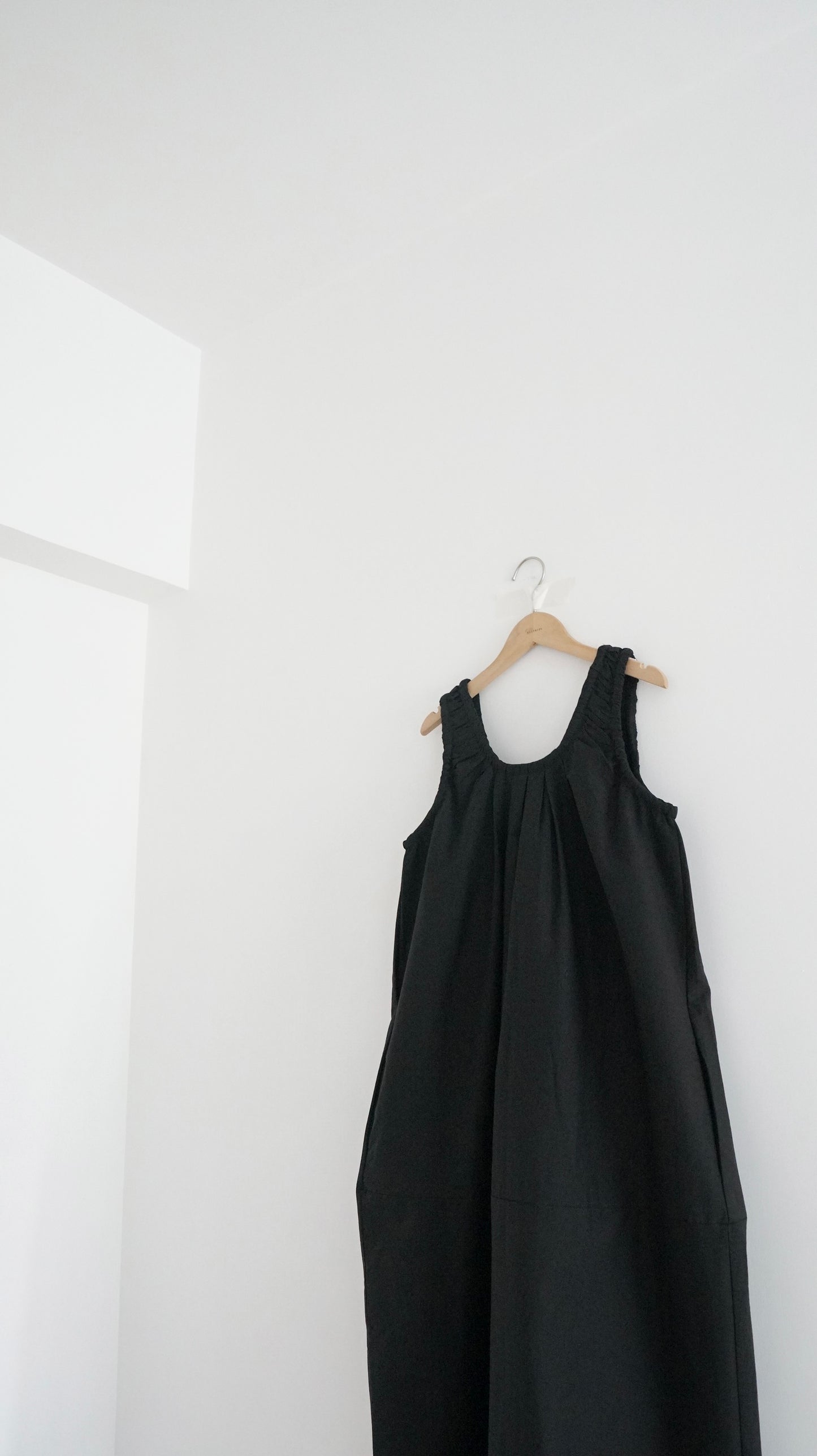 petal neck gathered dress in black (pre-order)