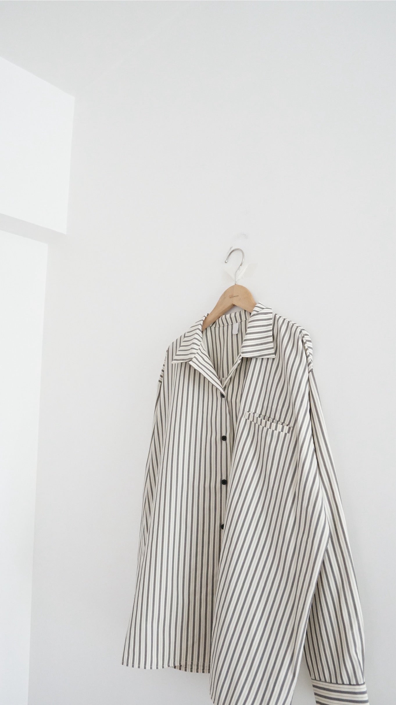 90s vintage off shoulder striped shirt in brown cream (pre-order)