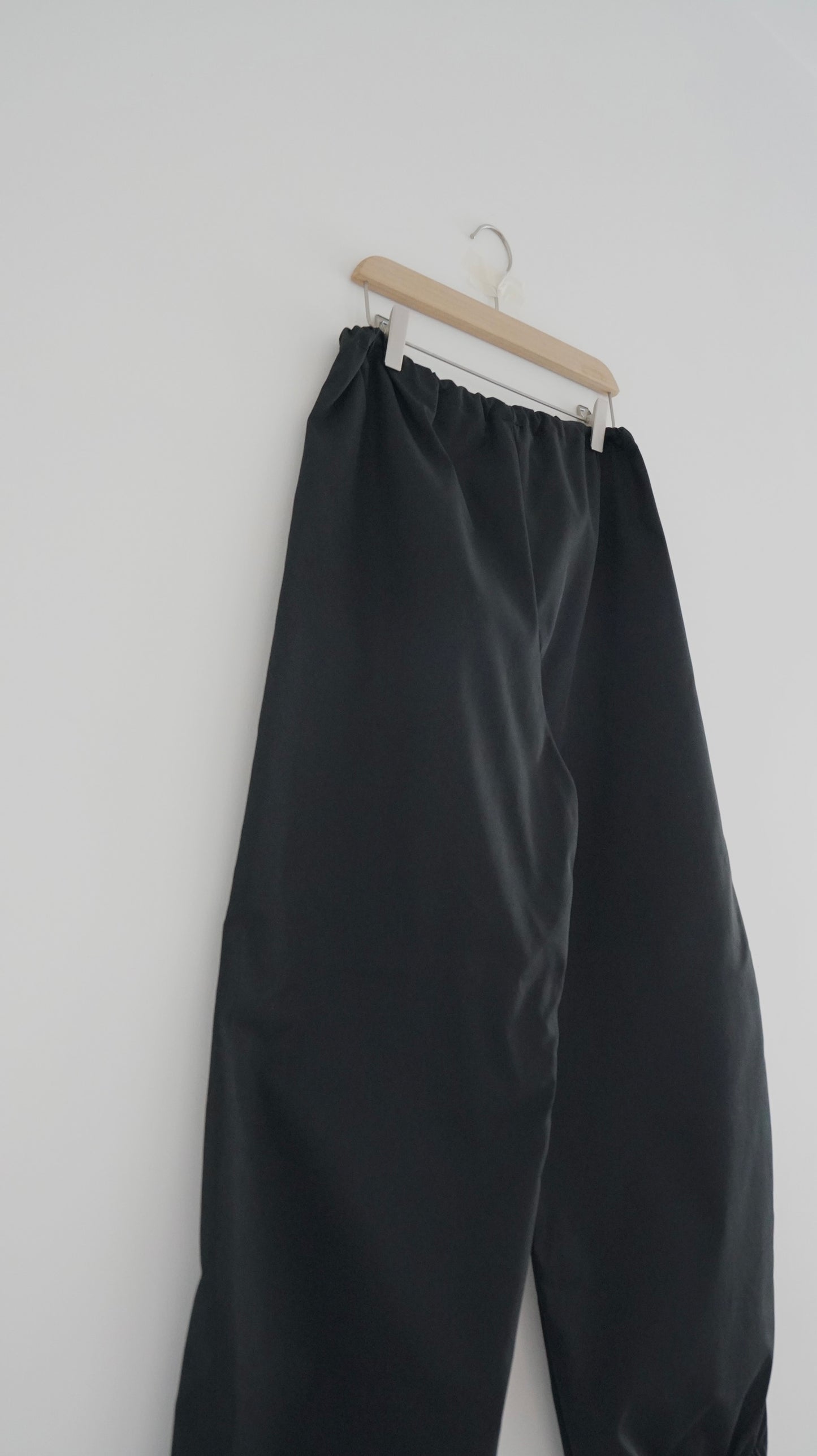 utility casual pants in black