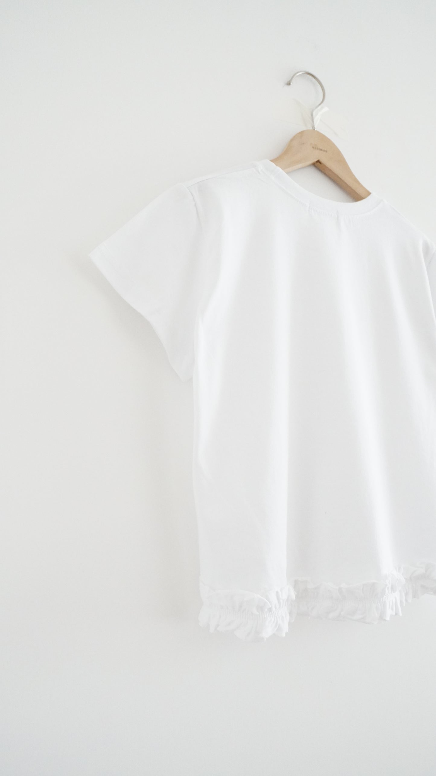 ruffle tee in white (pre-order)