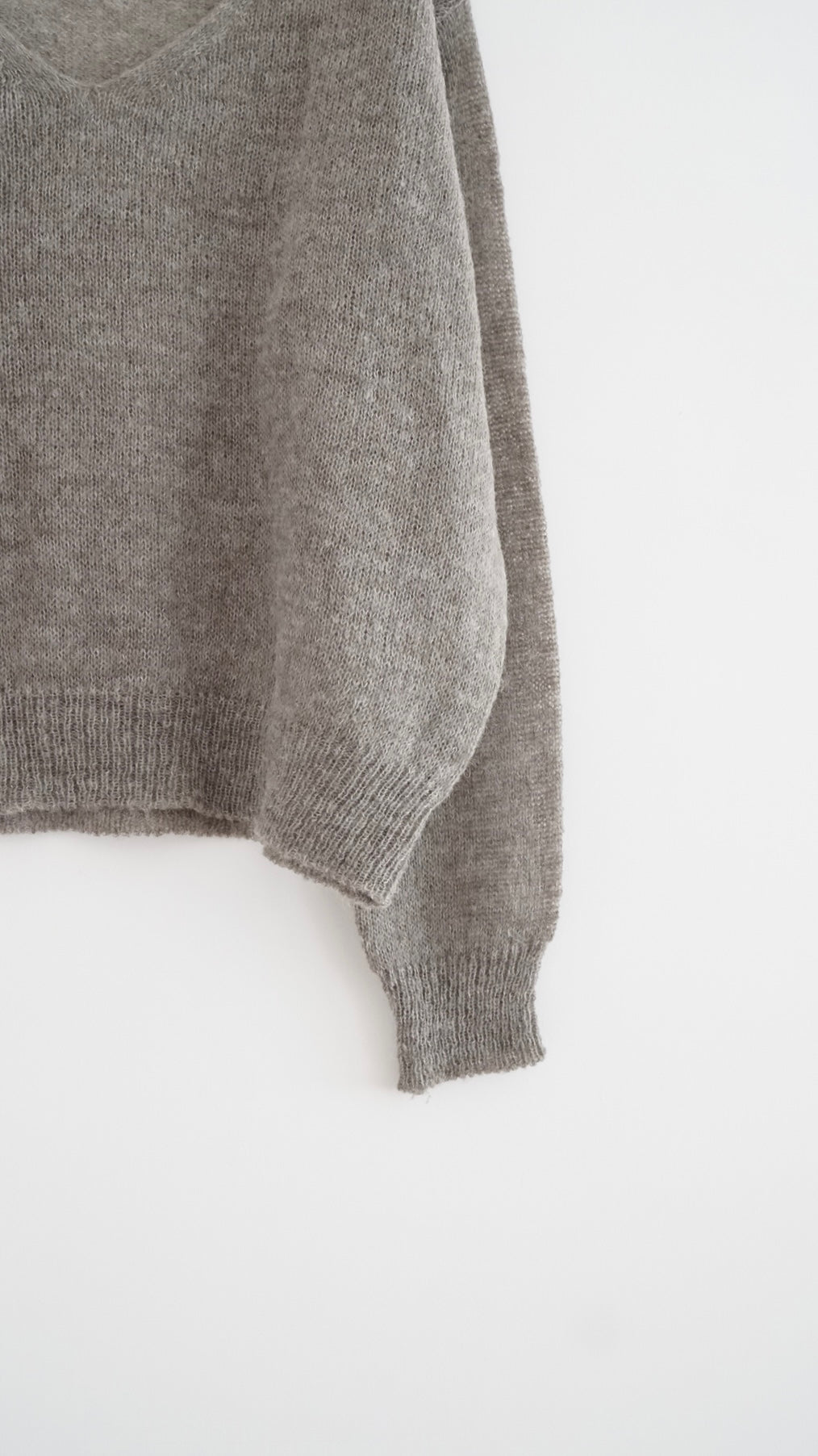 atelier light v-neck sweater in grey khaki (pre-order)