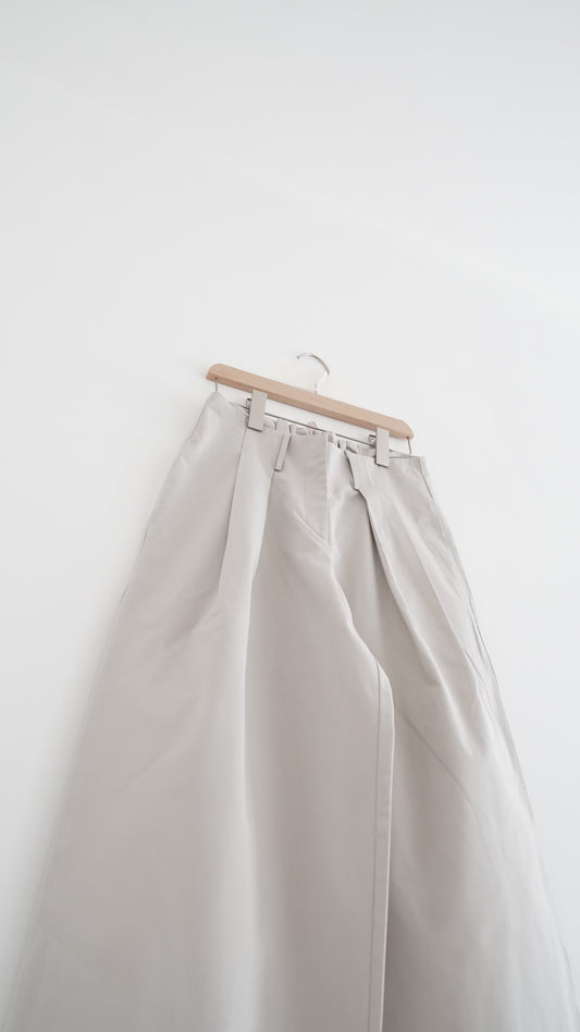 ally pleated waist trousers in grey (pre-order)