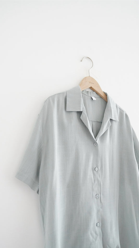 linen summer shirt in sage (pre-order)