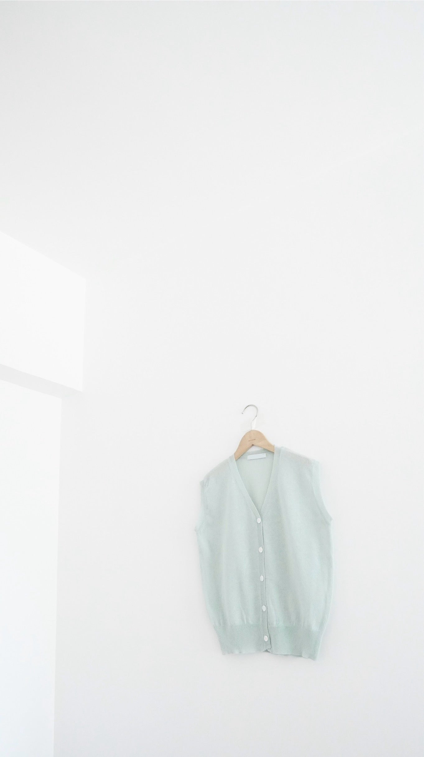 classic sheer knit vest in mint (pre-order)