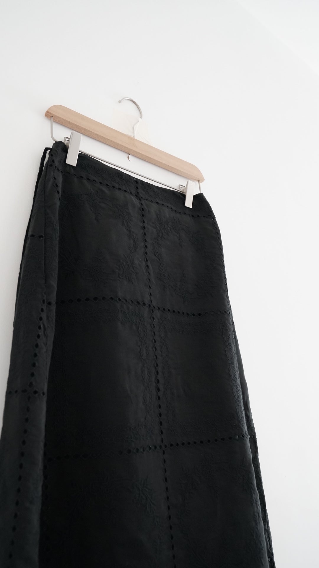 noir french romantic lace skirt in black (pre-order)