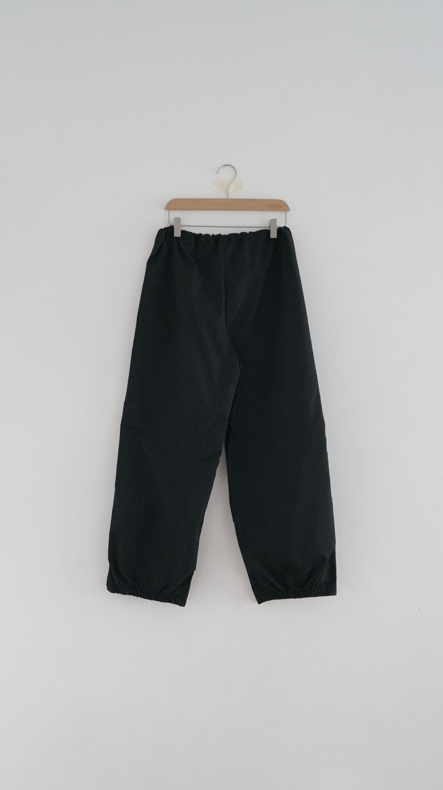 utility casual pants in black