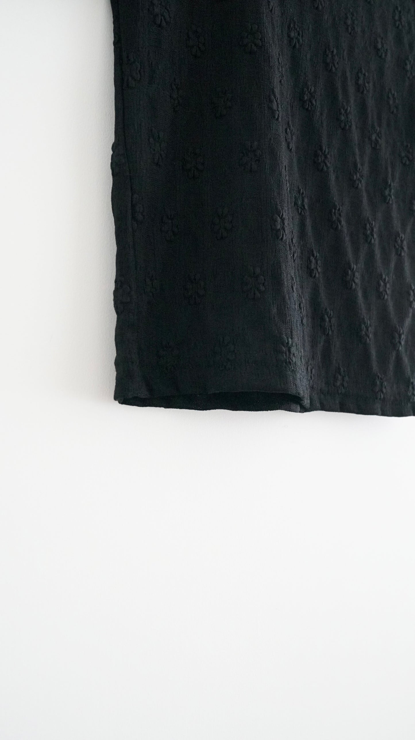 lattice bloom sheer tee in black (pre-order)