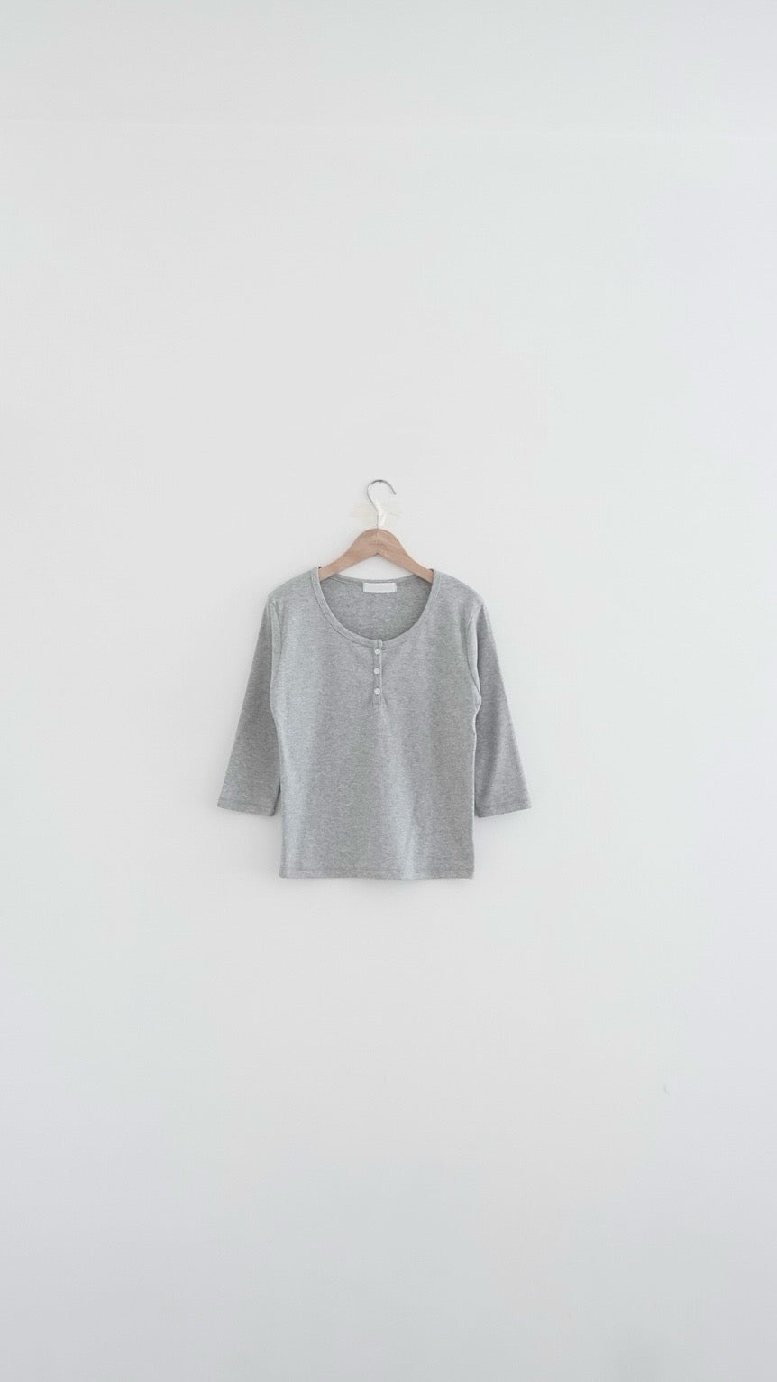 ann cotton henley half-sleeve tee in grey (pre-order)
