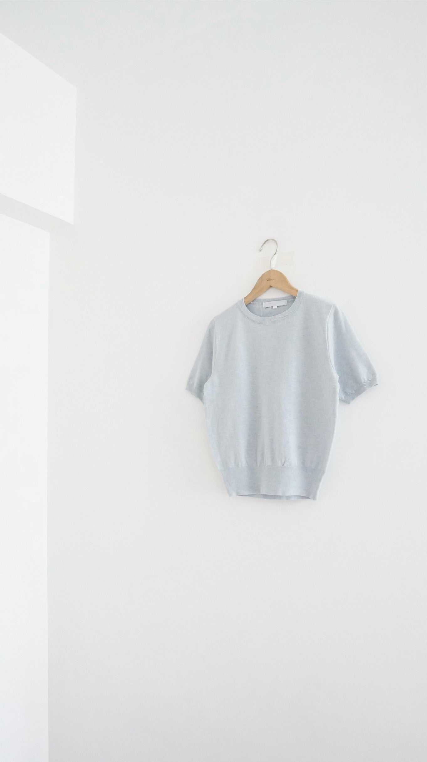 classic light knit top in baby-blue