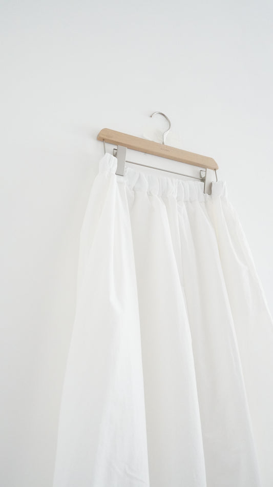 cloudy skirt in white (pre-order)