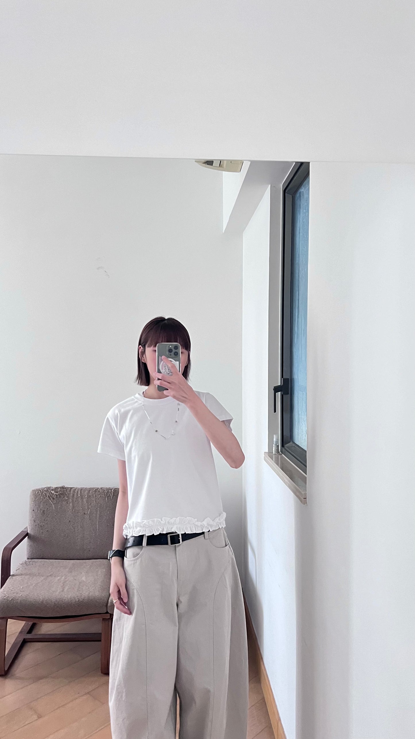 ruffle tee in white (pre-order)
