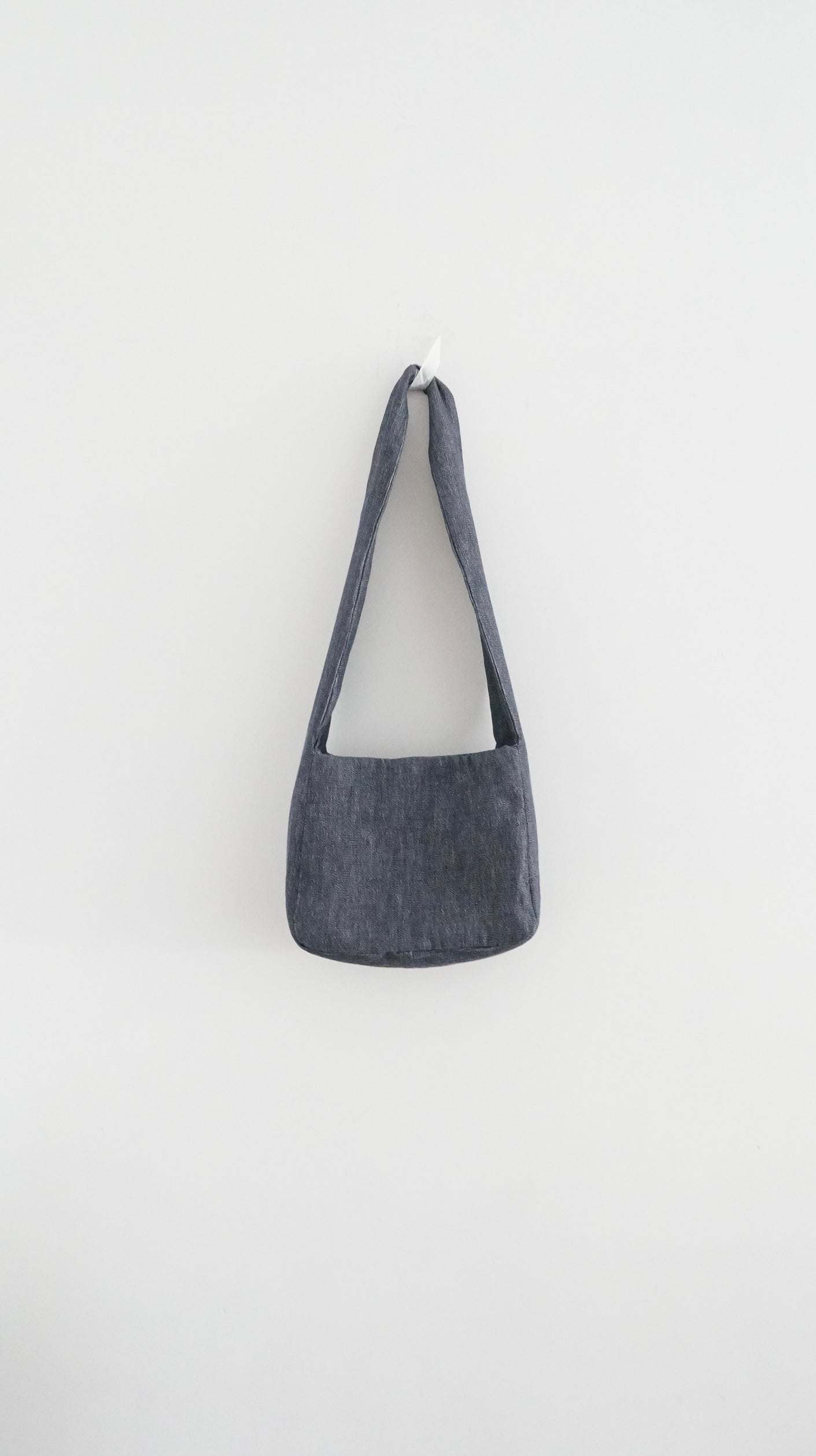 pori bag in dark denim