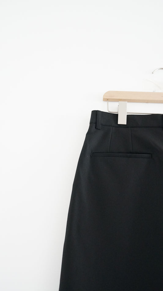 lowrise mode pants in black