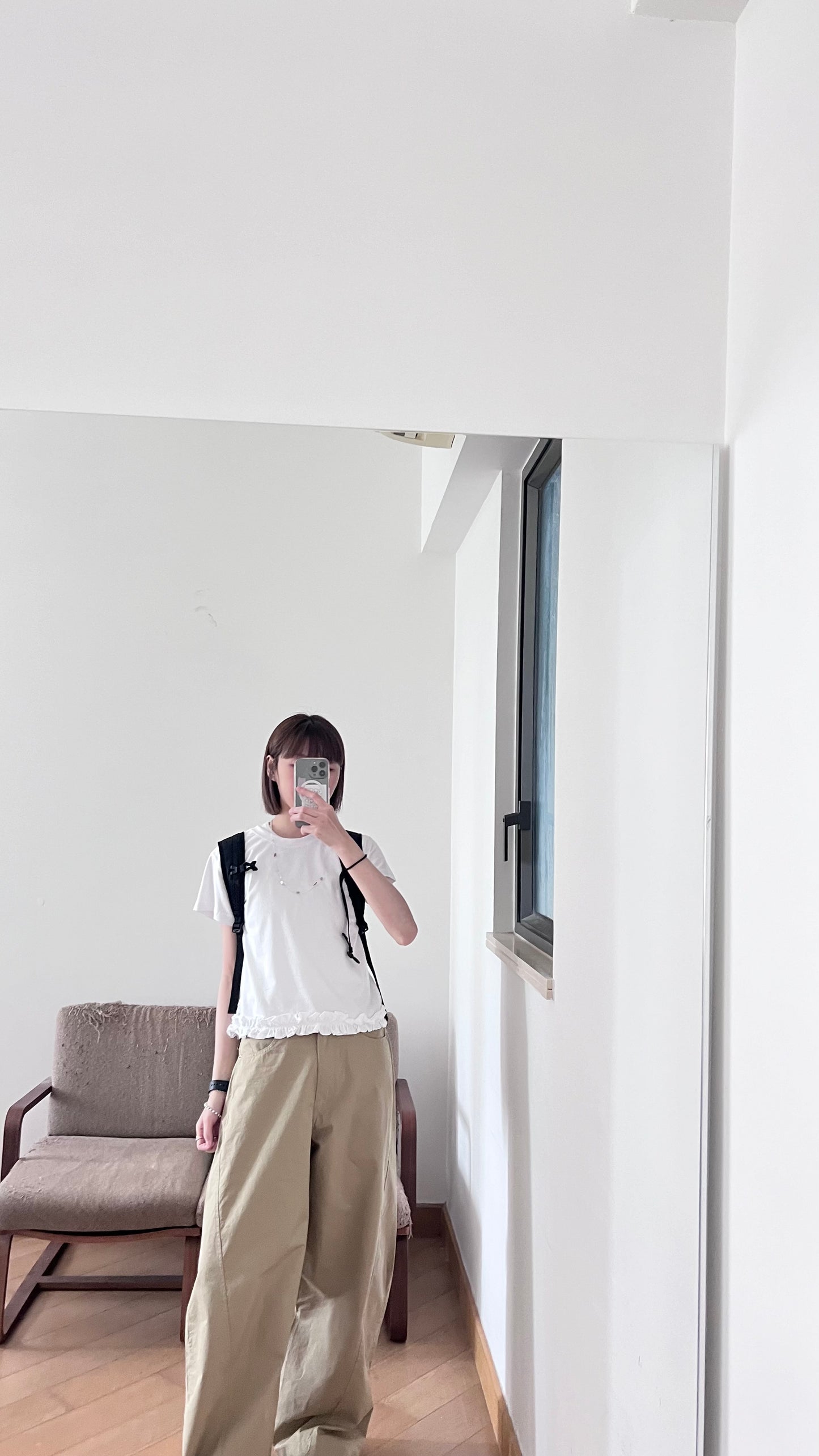 ruffle tee in white (pre-order)