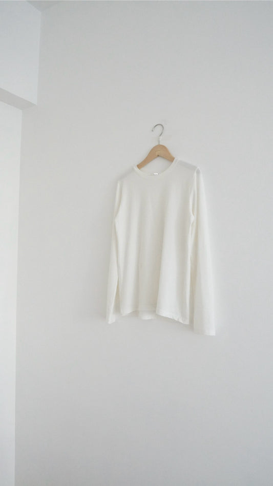 turtle-neck inner shirt in white (pre-order)
