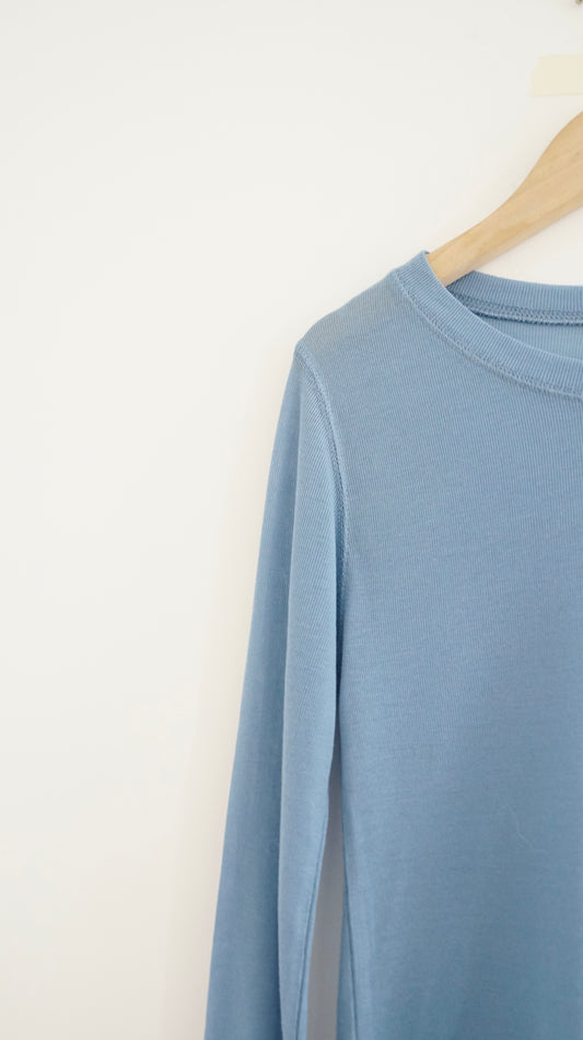 luca layering tee in blue (pre-order)
