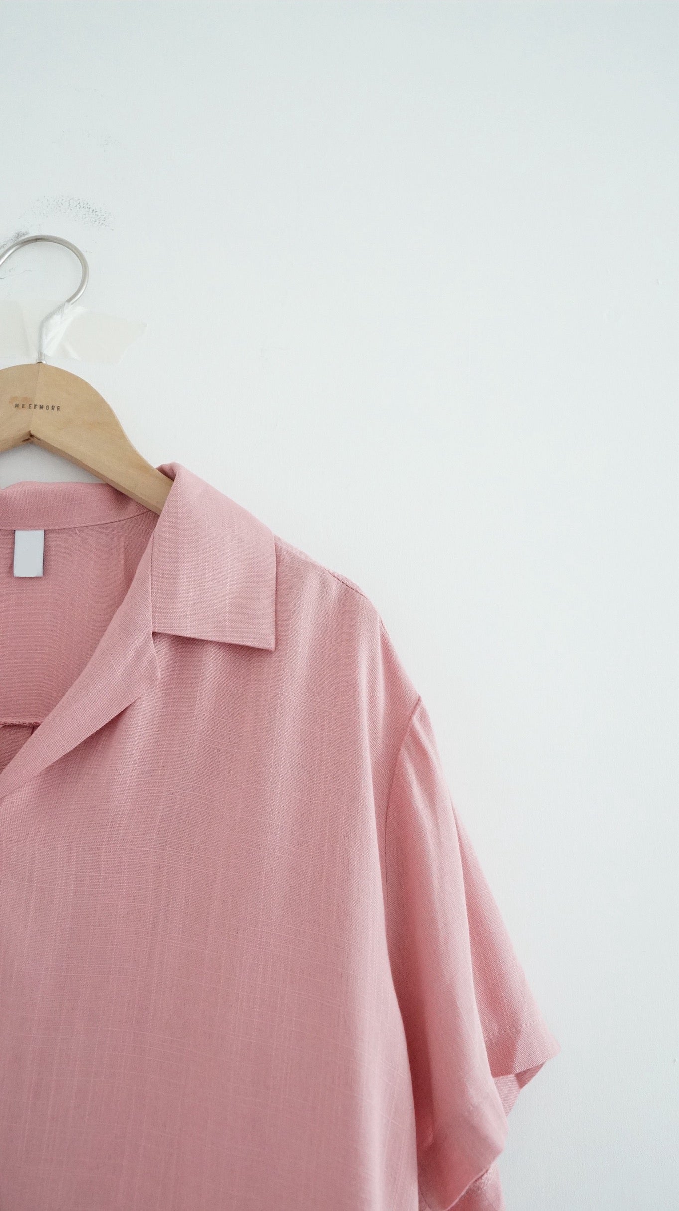 linen summer shirt in azalea pink