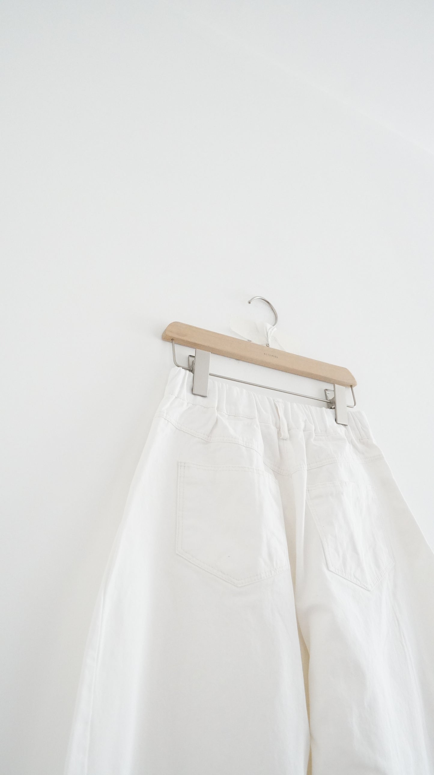 luka balloon wide pants in white (pre-order)