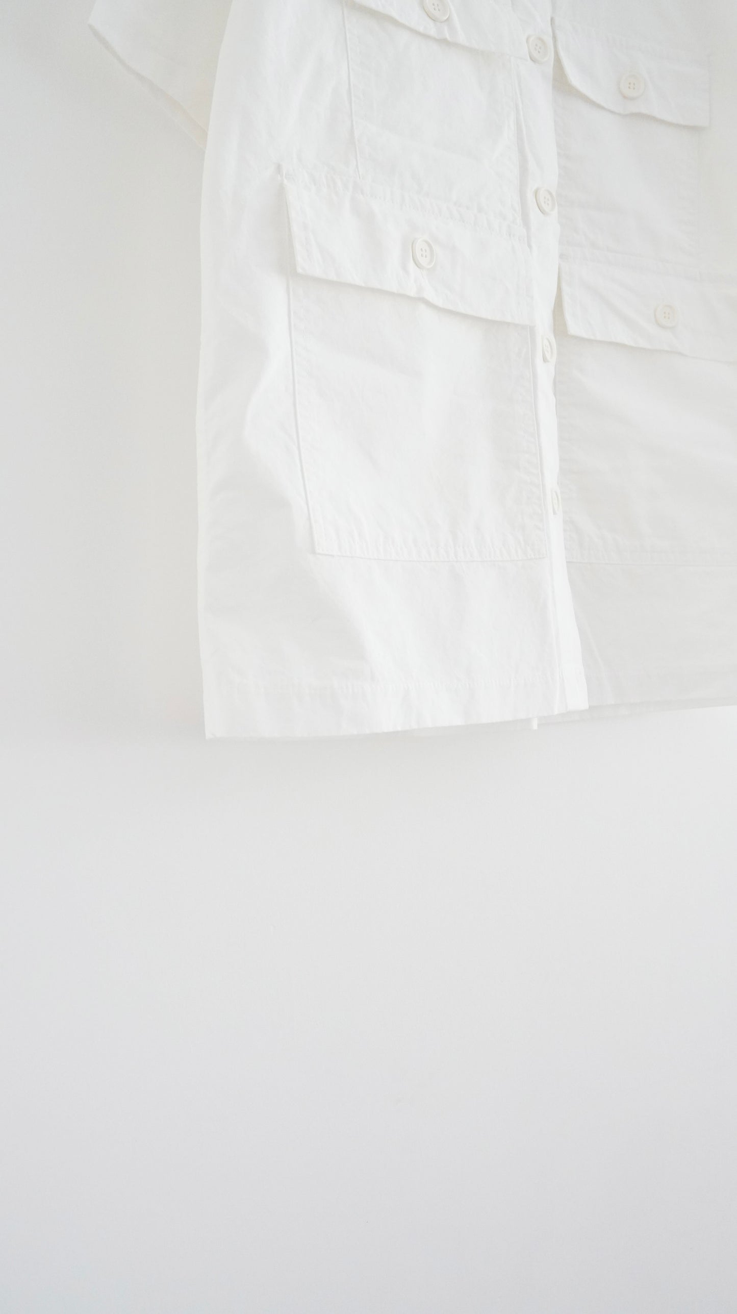 pocket worker shirt in white
