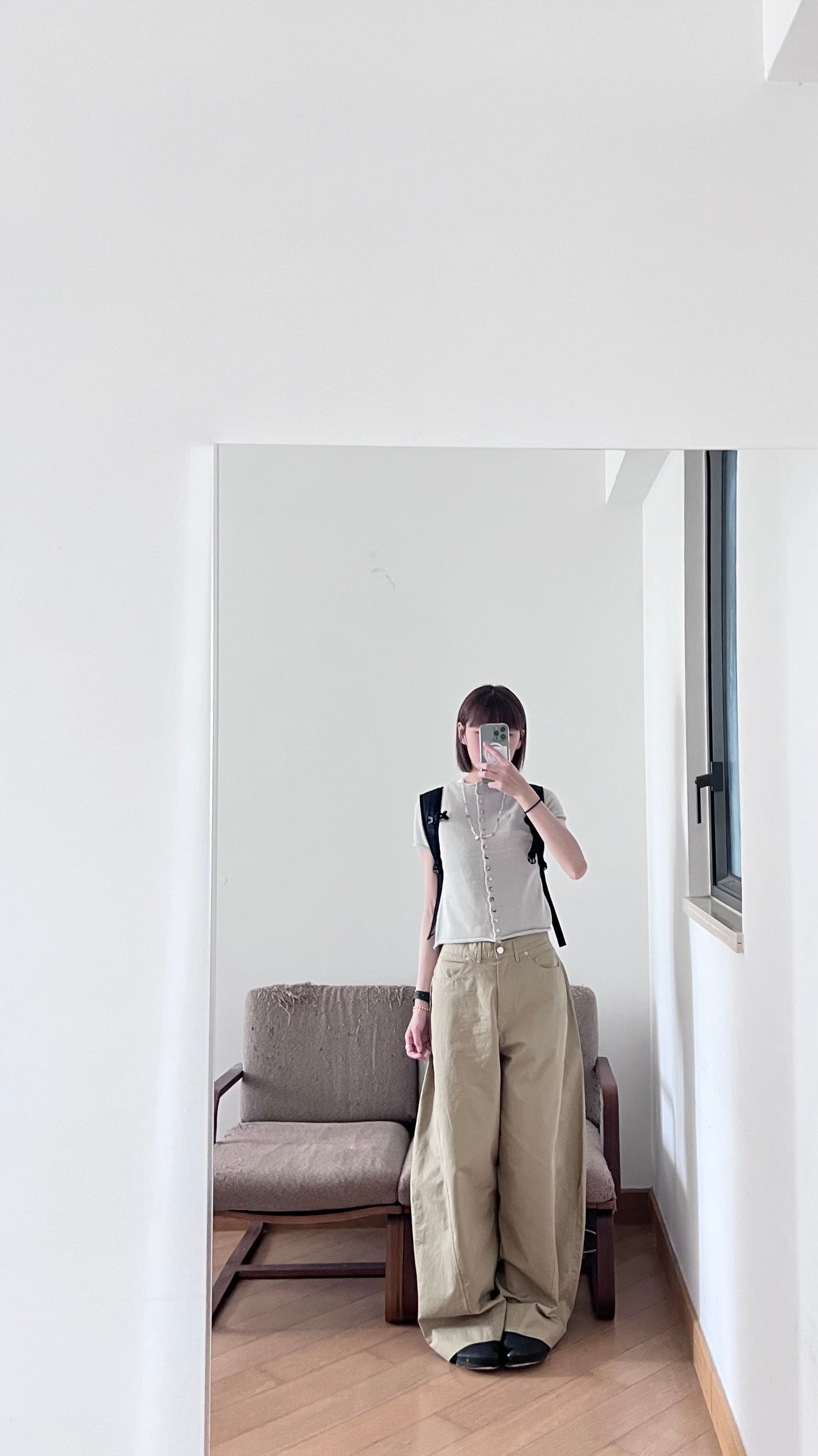 light cocoon pants in beige
