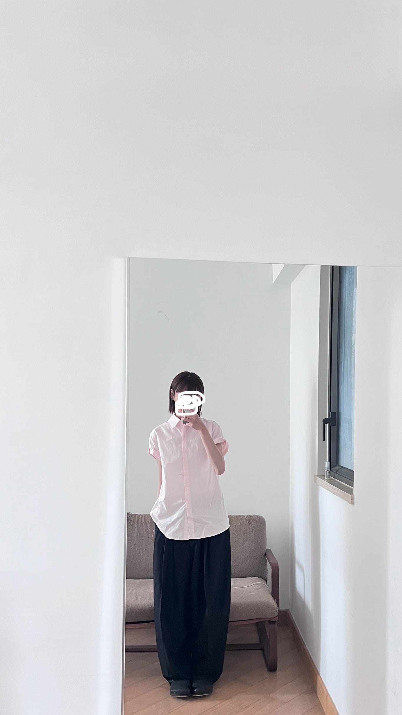 basic light shirt in baby pink (pre-order)
