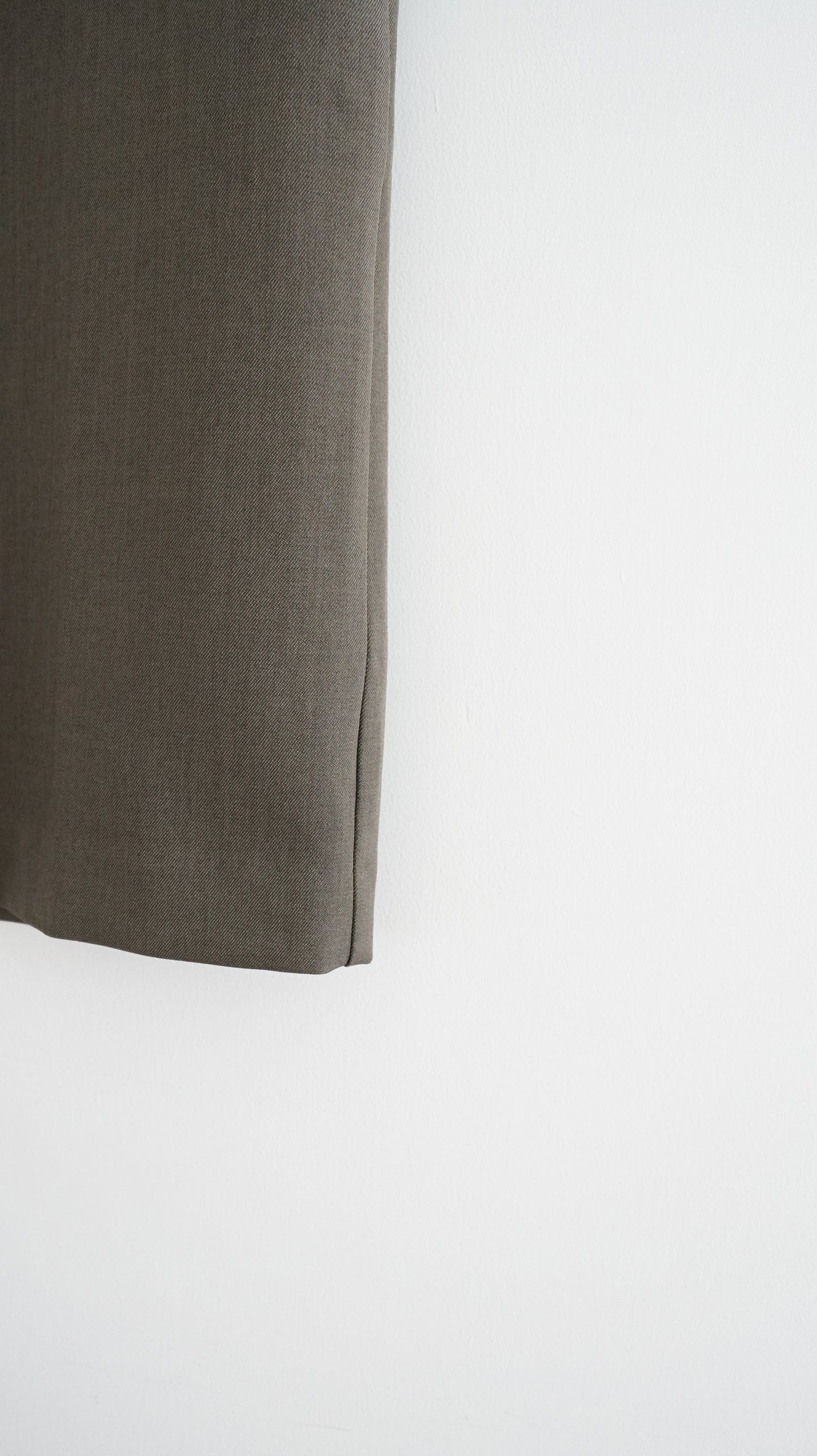 high-end minimalist skirt in khaki