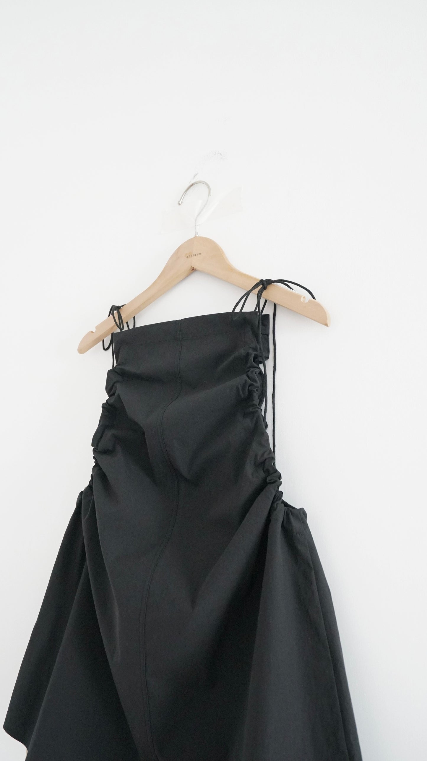 kelly high-end tank top in black (pre-order)