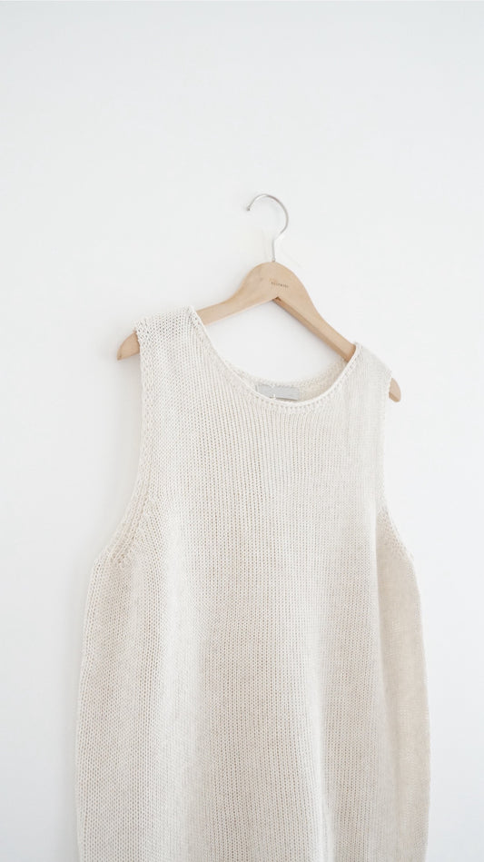 basic u-neck linen top in ivory