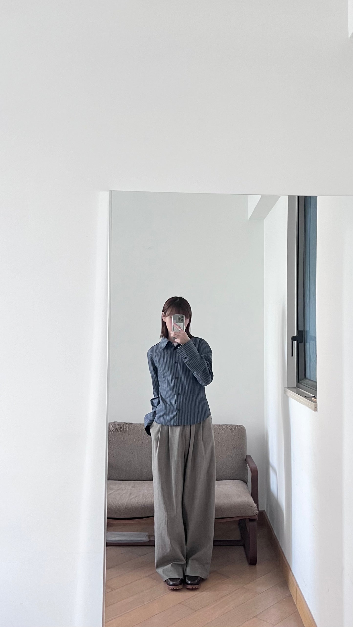 90s vintage clean fit striped shirt in navy