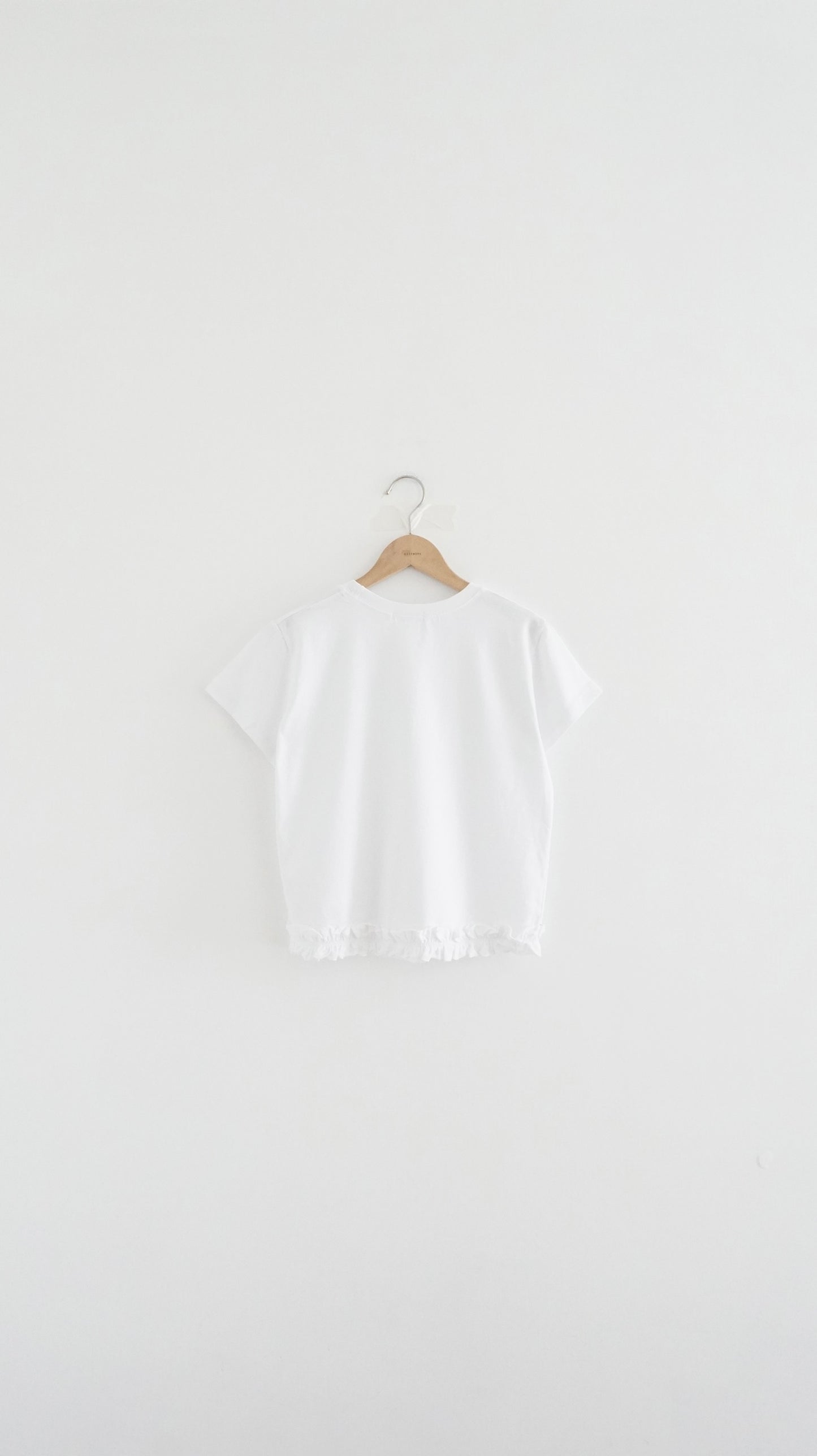 ruffle tee in white (pre-order)