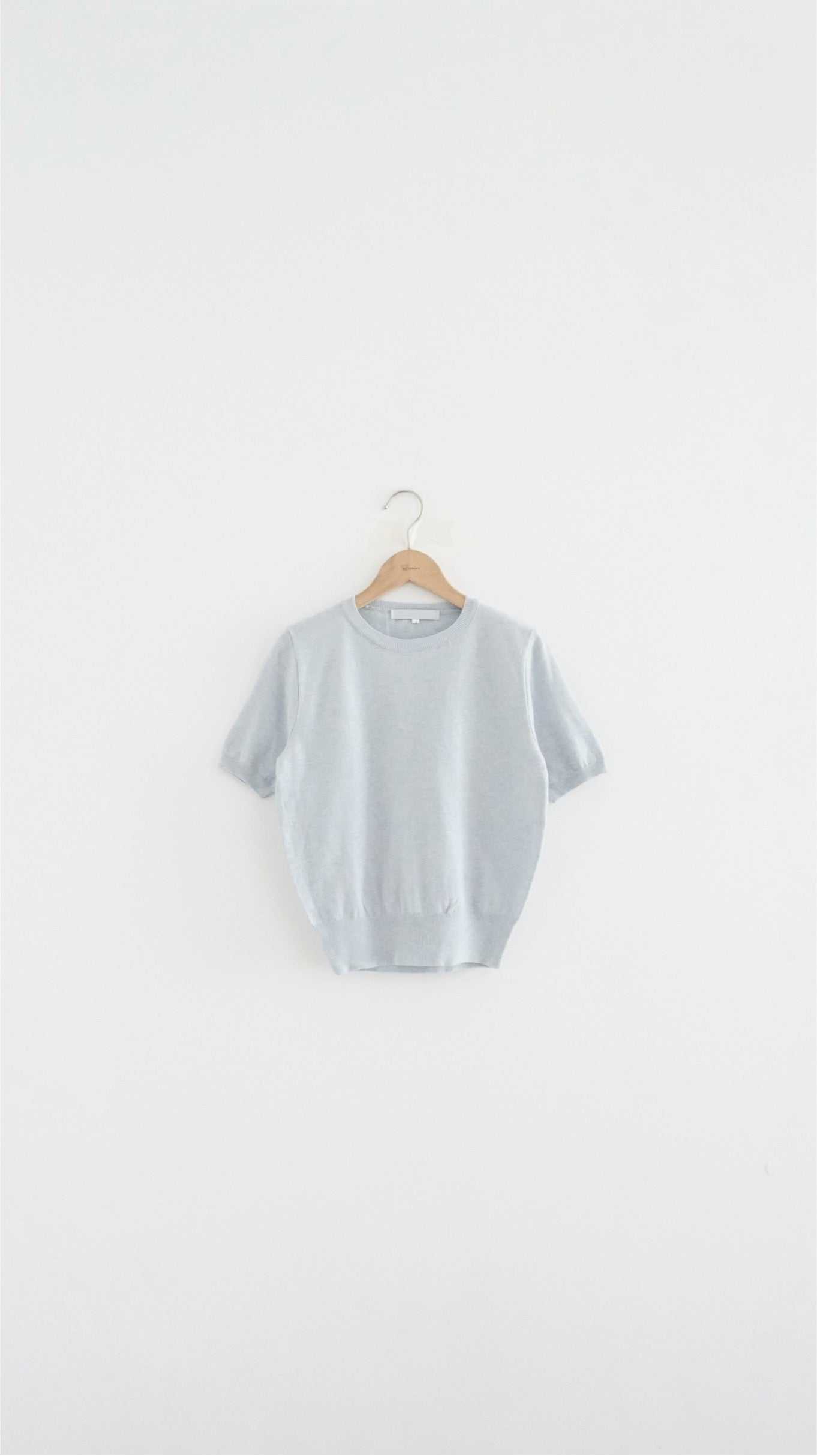 classic light knit top in baby-blue