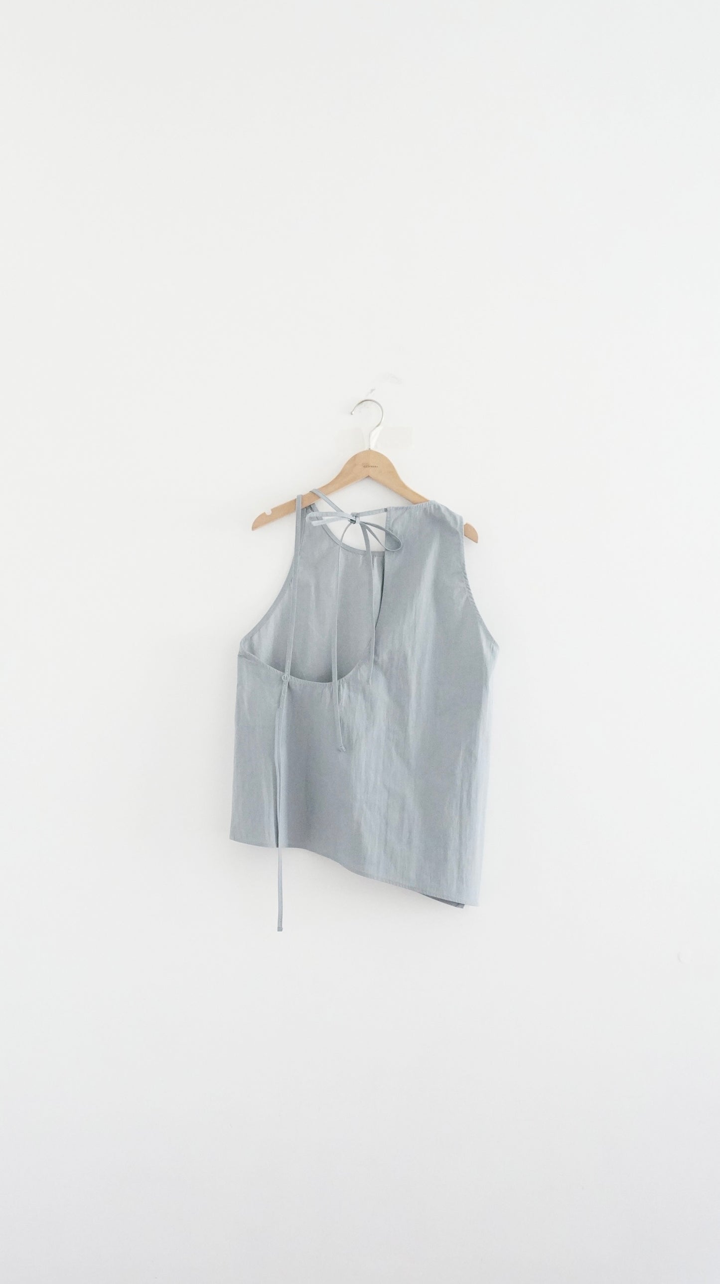 drift back bow tank in dust blue (pre-order)