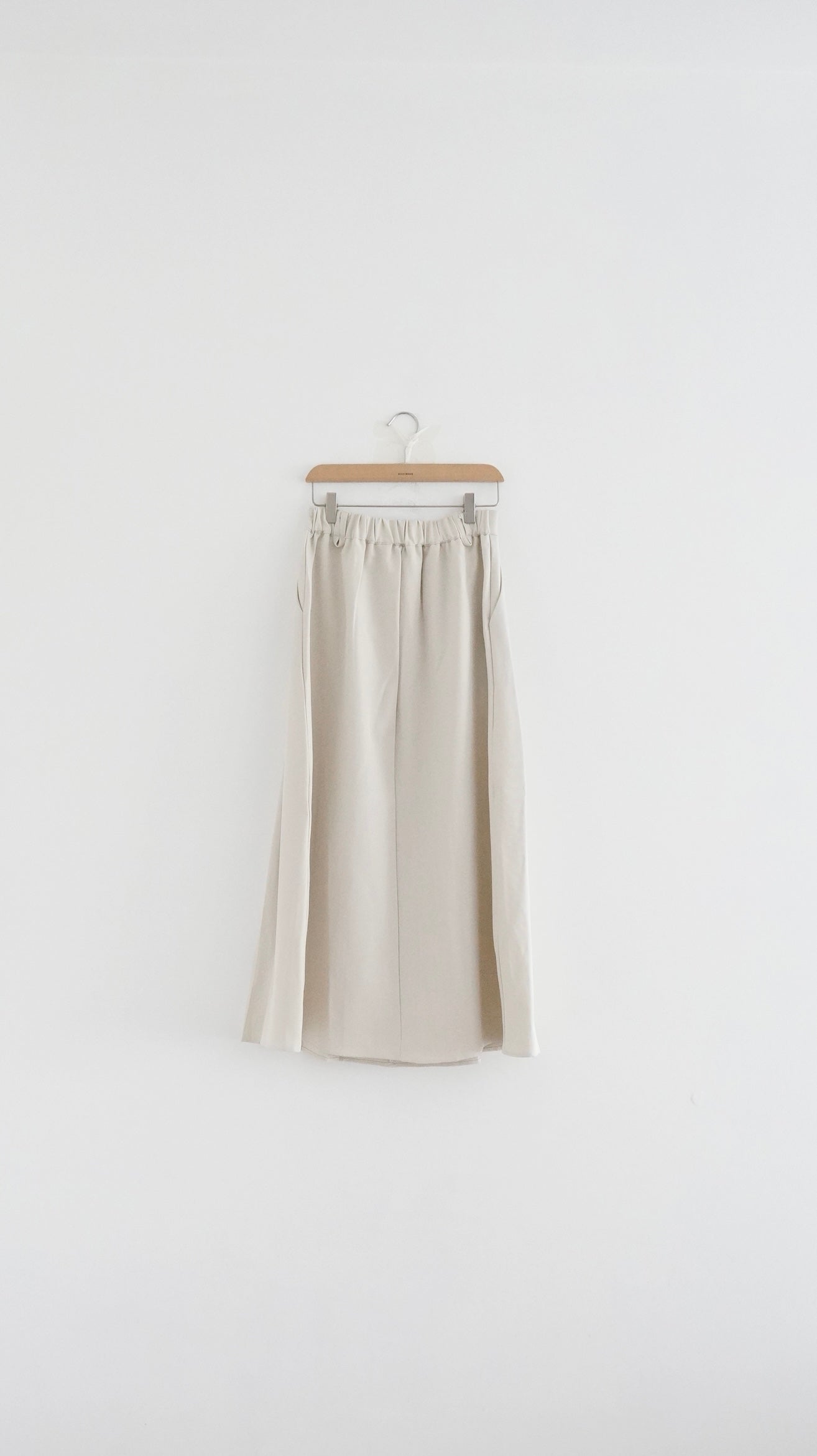 structured skirt-pants in ivory