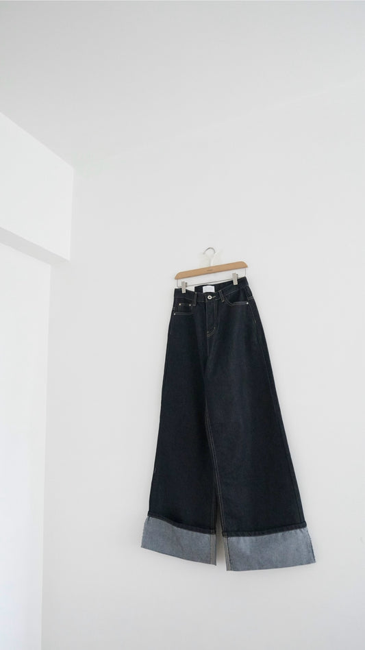 non-fade straight denim pants (pre-order)