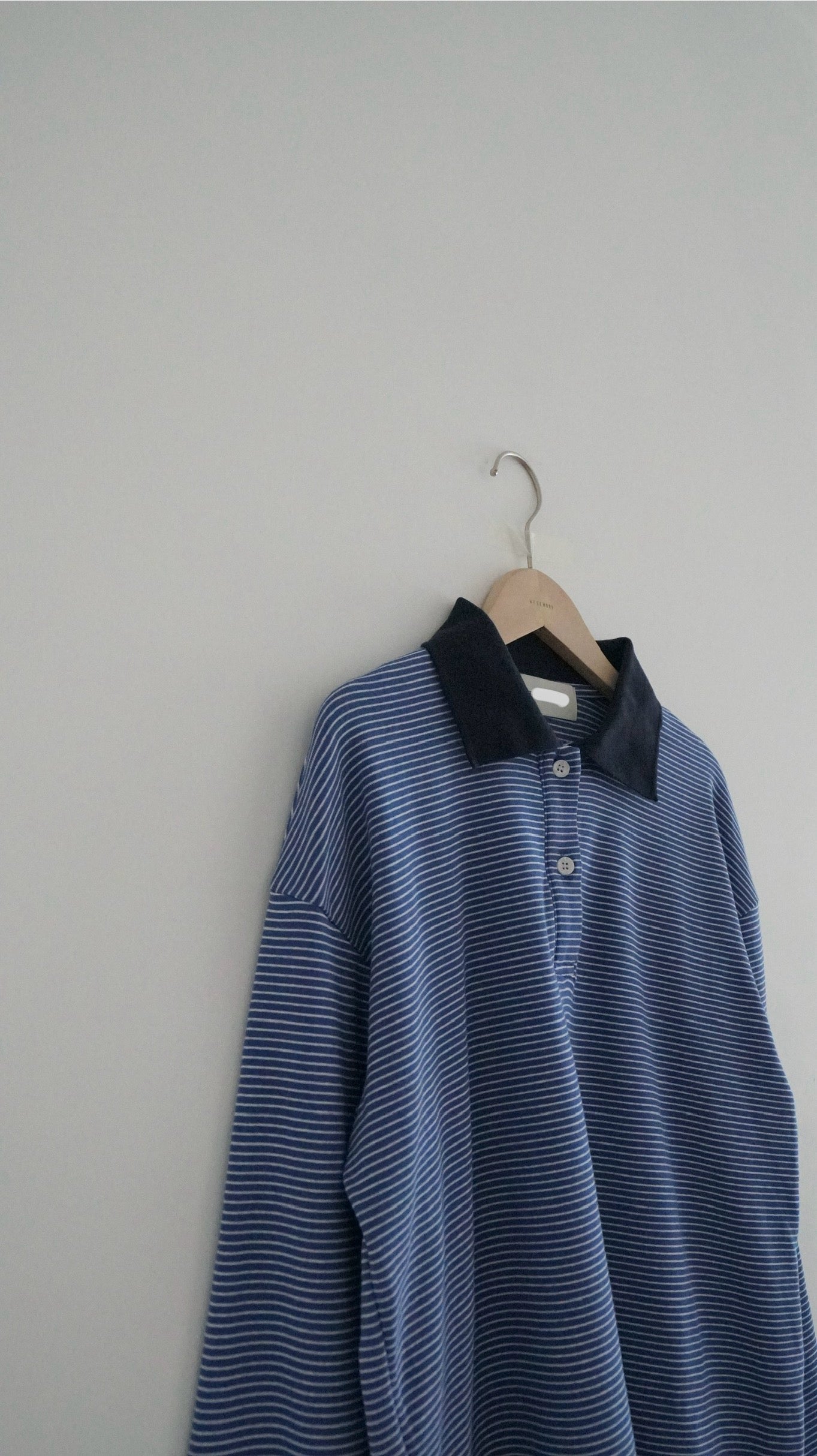 vintage polo shirt in blue striped (pre-order)