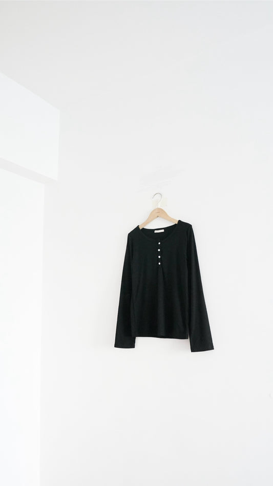 noa sheer basic tee in black (pre-order)
