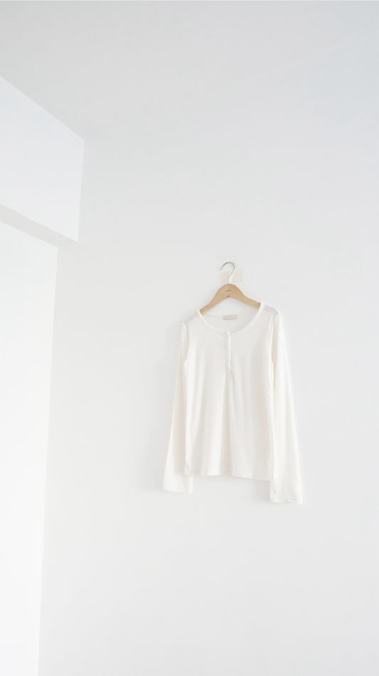 noa sheer basic tee in white (pre-order)