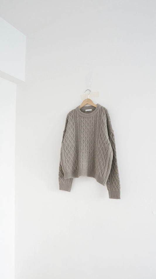 argyle texture sweater in grey (pre-order)